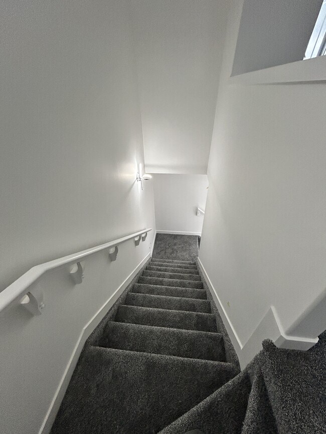 Photo du bâtiment - 6625-6642 42 Ave