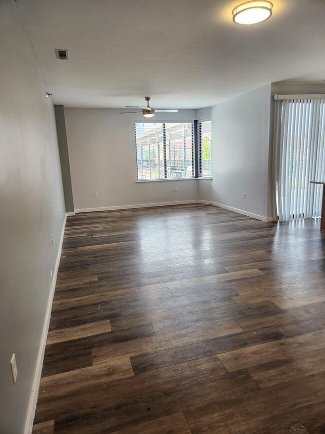 Interior Photo - River Rock Apartments