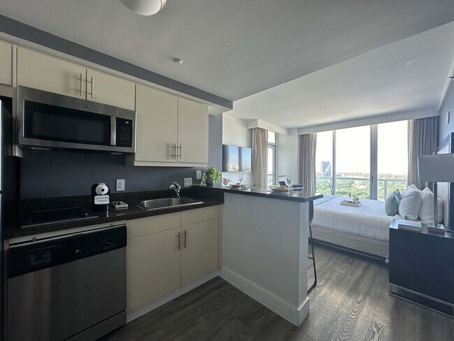 Foto del edificio - 2889 McFarlane Rd