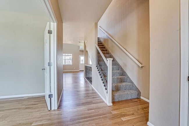 Foto del edificio - Beautiful 4 Bedroom 3.5 Bathroom Home