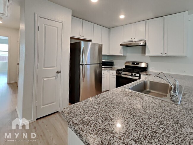 Building Photo - 7102 Tides Trl