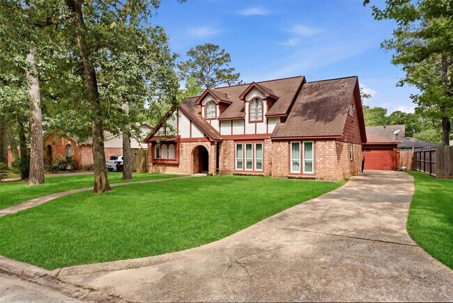 Building Photo - 2051 Shadow Rock Dr