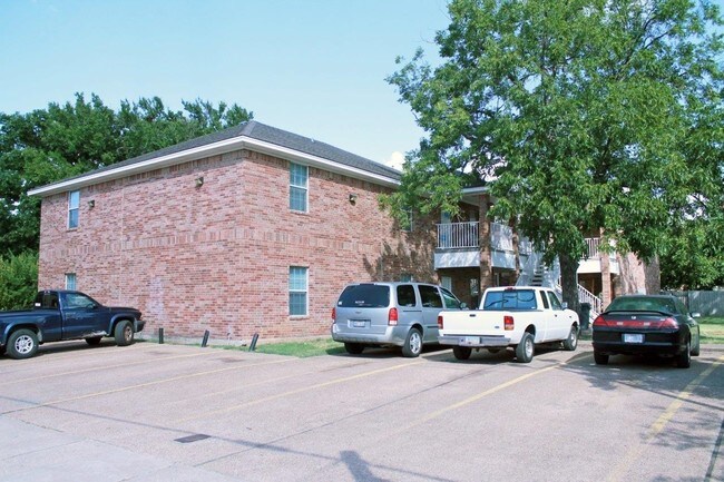Foto del edificio - Wood Avenue Fourplex
