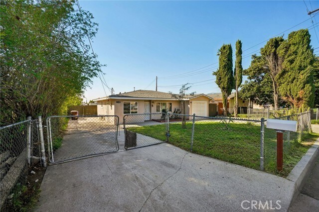 Foto del edificio - 7390 Valaria Dr