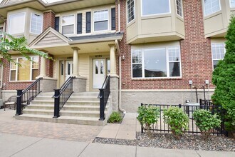 Building Photo - 8395 Townsend Dr