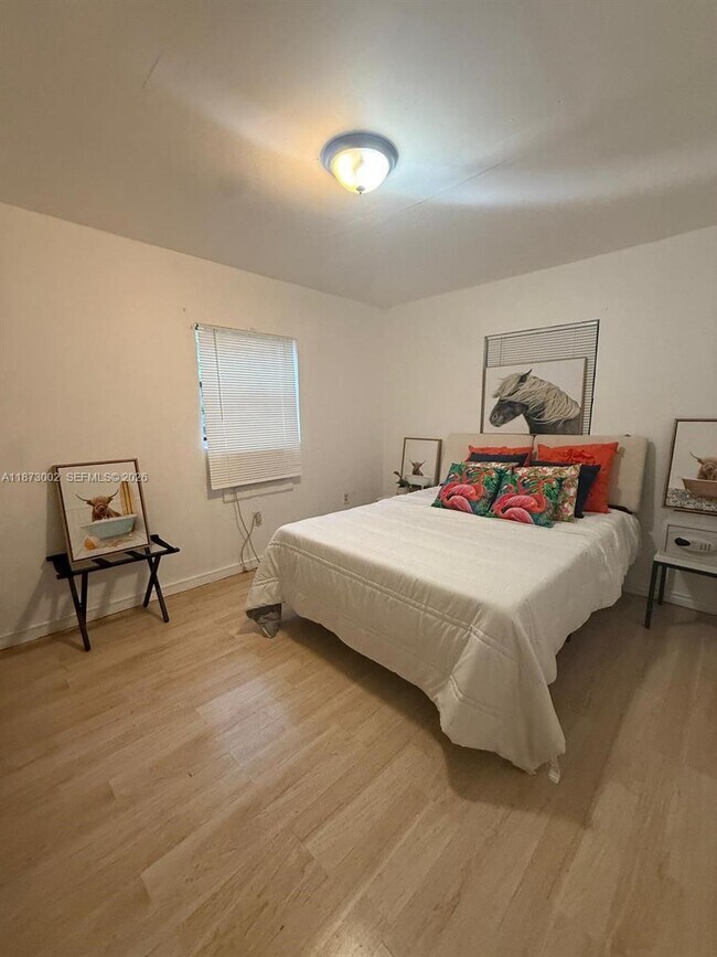 Foto del edificio - 282 NW 98th St