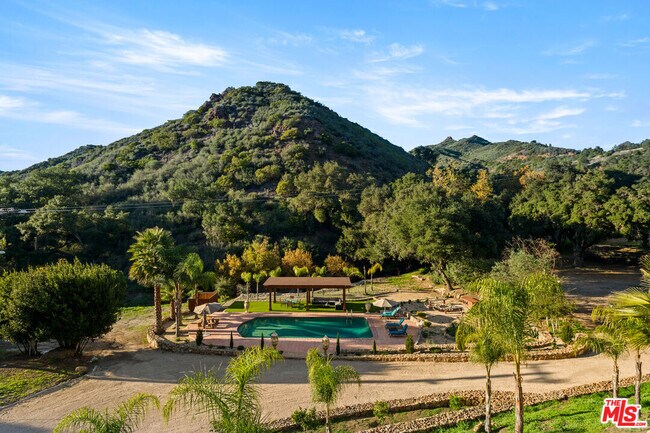 Foto del edificio - 503 Vera Canyon Dr