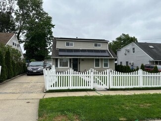Building Photo - 899 Bowling Green Dr