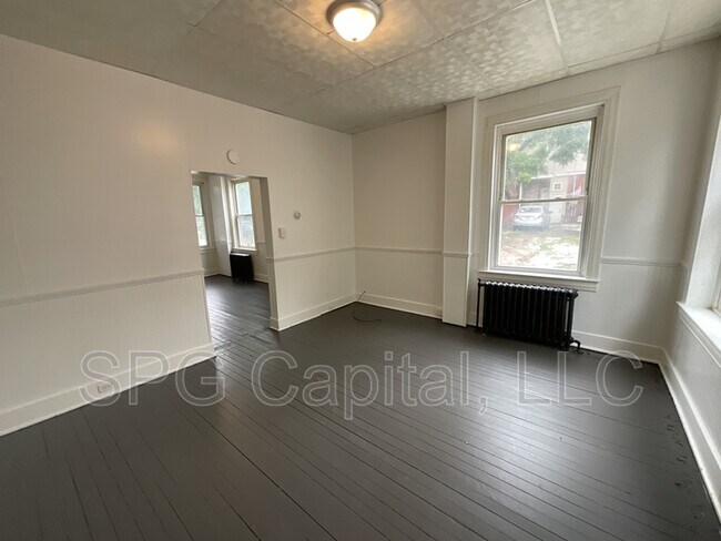 Building Photo - 120 S Hartley St