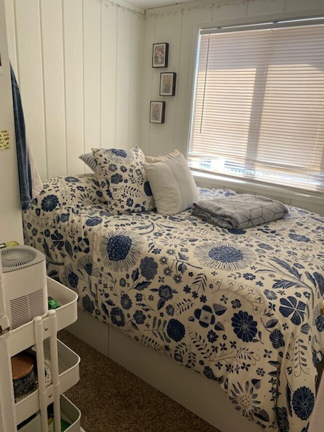 Foto del edificio - 1361 Stafford St