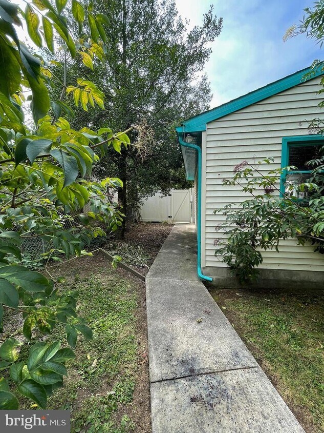 156 E Queen St, Chambersburg, PA 17201 House Rental in Chambersburg