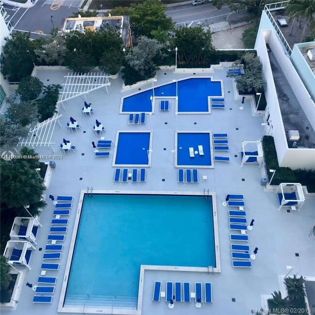 Foto del edificio - 1800 N Bayshore Dr