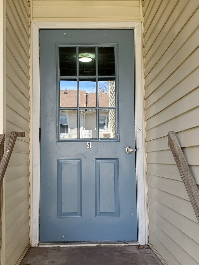 Foto del edificio - 949 Pleasant Valley Rd