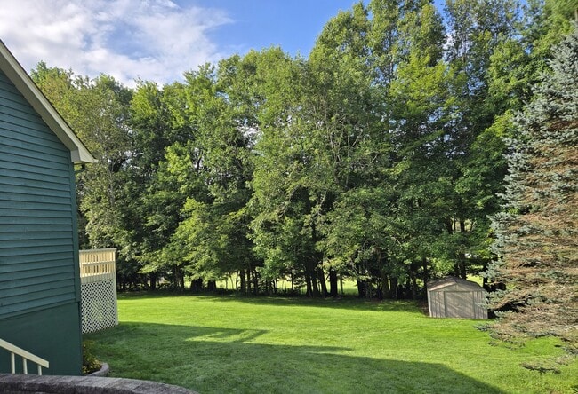 Building Photo - 288 Deerfield Estates Rd