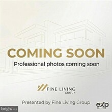 Building Photo - 9209 E Parkhill Dr