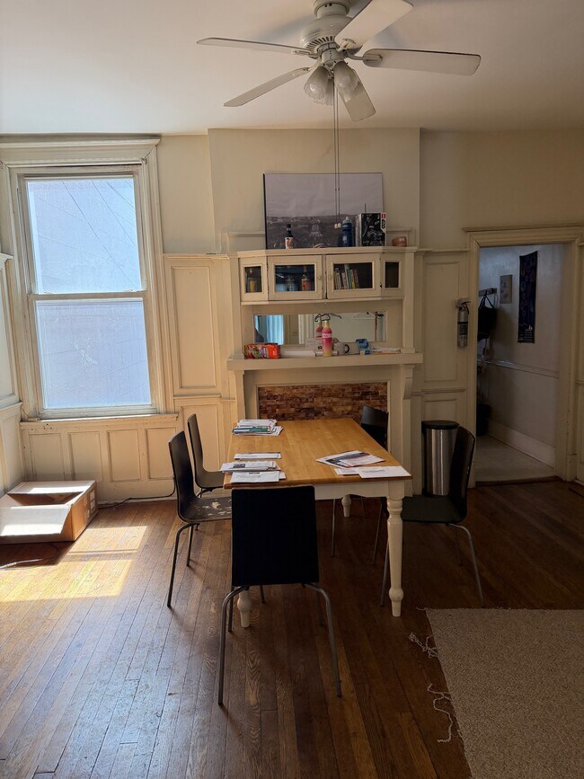 comedor comunitario - 1336 Kenyon St NW