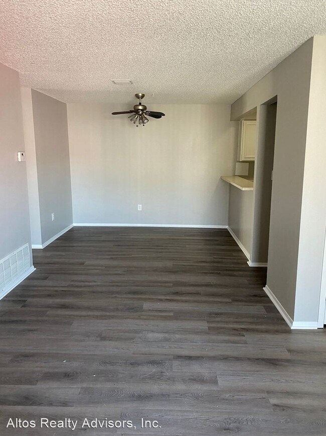 Foto del edificio - 2 br, 2 bath House - 2365 E Geddes Ave #O-22