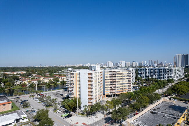 Foto del edificio - Crestview Towers