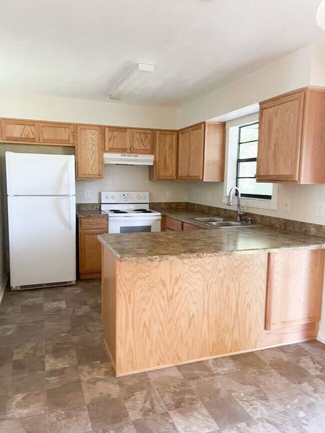 Foto del edificio - 3 bed 2 bath Single Family Home in Port Orange