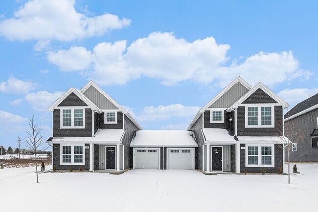 Foto del edificio - 446 Hidden Meadows Dr