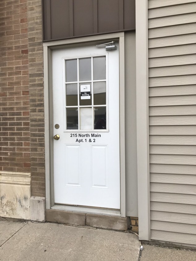Primary Photo - Downtown 2 Bedroom Apartment, Roland