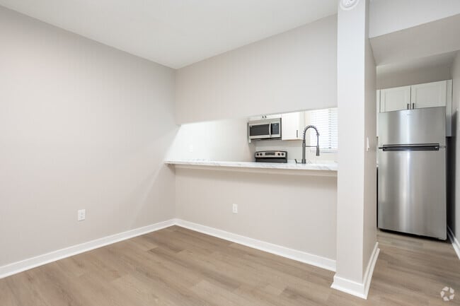 3BR, 2.5BA - 1,205SF - Dining Area - Osprey Landing
