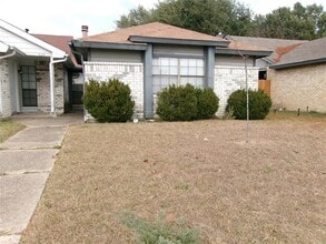 Building Photo - 622 W Warrior Trl