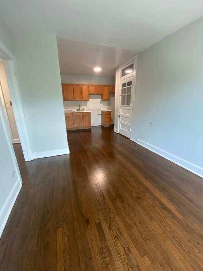 4659 N Manor Ave Unit 2, Chicago, IL 60625 Apartments in Chicago, IL