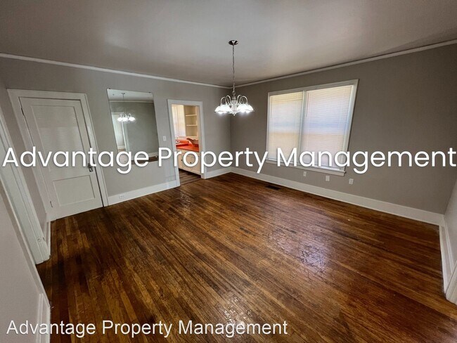 Foto del edificio - 2 br, 1 bath House - 964 Doris Ave.