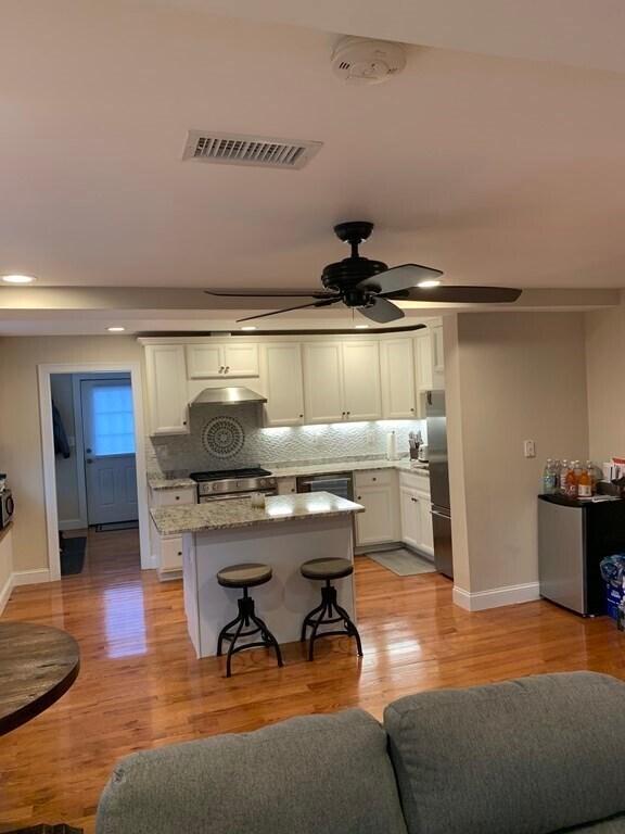 Building Photo - 1 Odyssey Ln