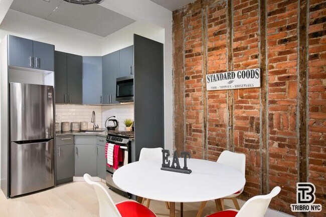 Foto del edificio - 2 bedroom in Brooklyn NY 11237