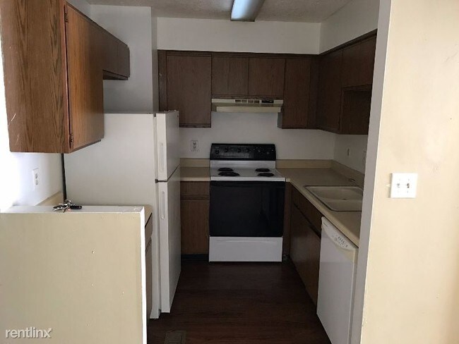 Building Photo - 3836 Sherman Towne Dr