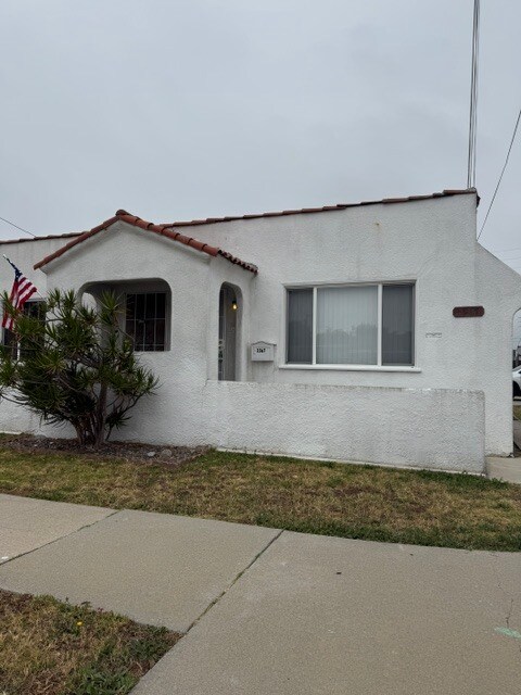 Building Photo - 1567 Ravenna Ave