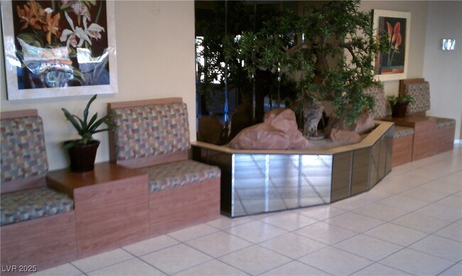 Building Photo - 3930 S University Center Dr