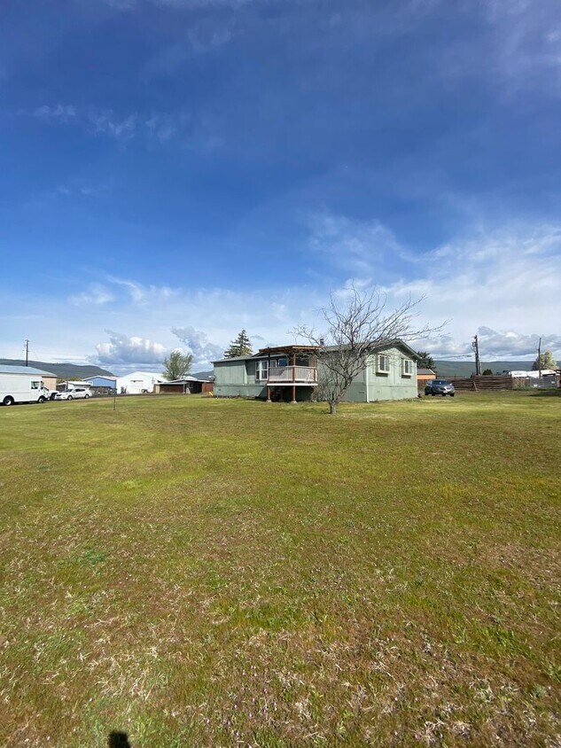 405 Muriel Dr, Dallesport, WA 98617 House Rental in Dallesport, WA