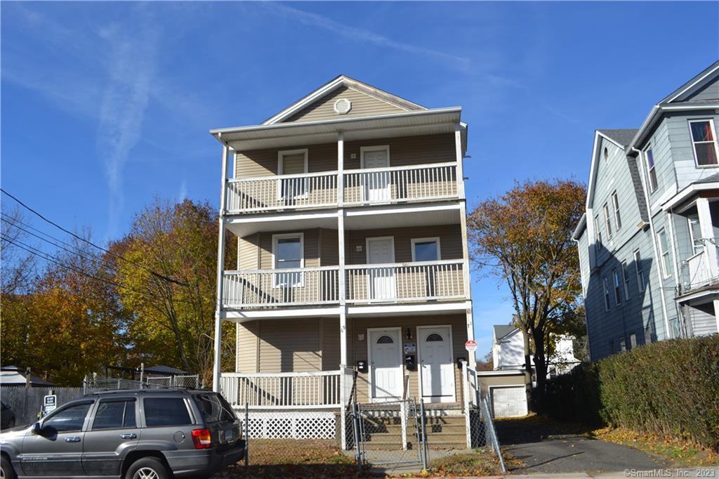 69 Giles St Unit 2, Waterbury, CT 06704 Room for Rent in Waterbury