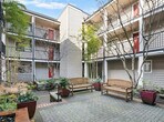 Foto principal - 6600 SE Division St