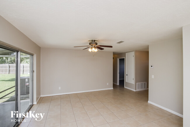 Building Photo - 1056 Matador Dr