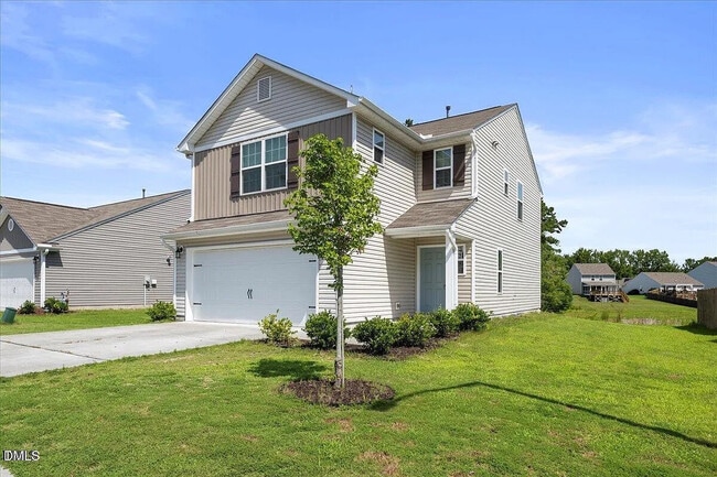 Building Photo - Room in House on Alderman Way