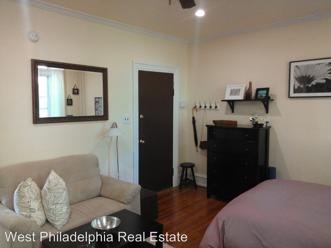 Building Photo - 304 N 37th St