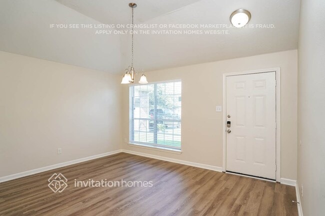 Building Photo - 8583 Chaletford Dr