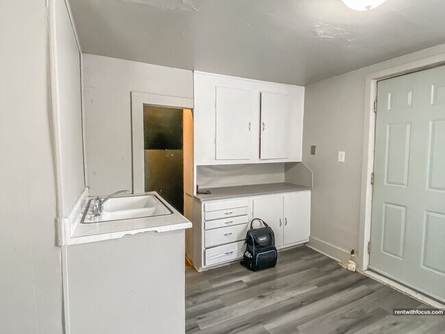 Foto del edificio - 317 E. North St.