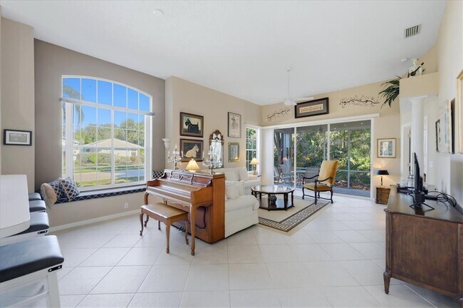 Building Photo - 7630 Whitebridge Glen