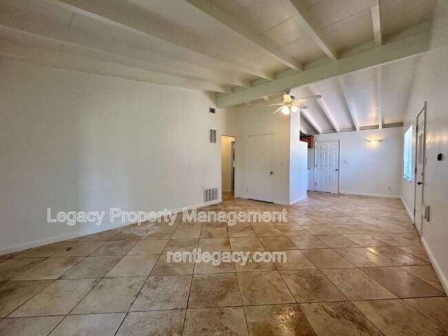 Foto del edificio - 3624 Van Owen St