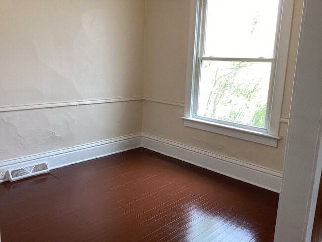 Foto del edificio - 2445 N 37th St