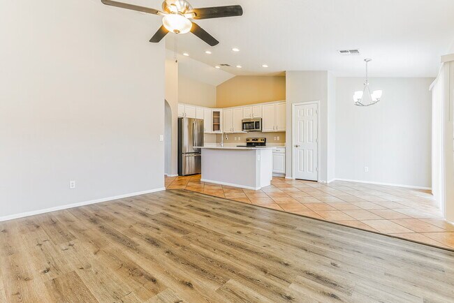 Foto del edificio - 4148 E Stratford Pl