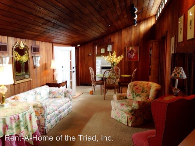 Building Photo - 908 1/2 W Cornwallis Dr