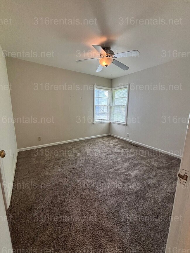 Foto del edificio - 1423 Terrace Dr