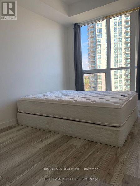 Building Photo - 195 Bonis Ave