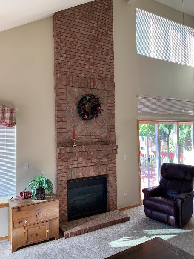 Foto del edificio - 6543 Westbourn Cir